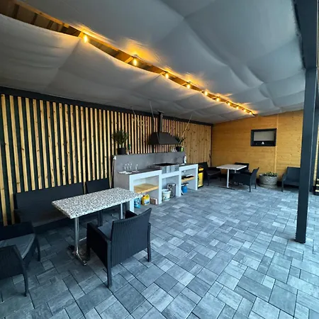 Sauna & Pool Reatreat Nesvady