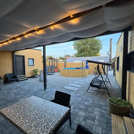 Sauna & Pool Reatreat * Nesvady