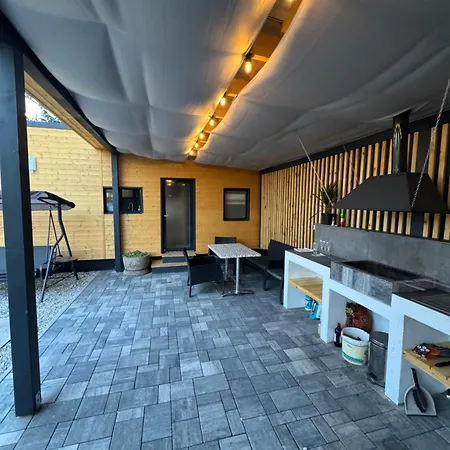Sauna & Pool Reatreat *